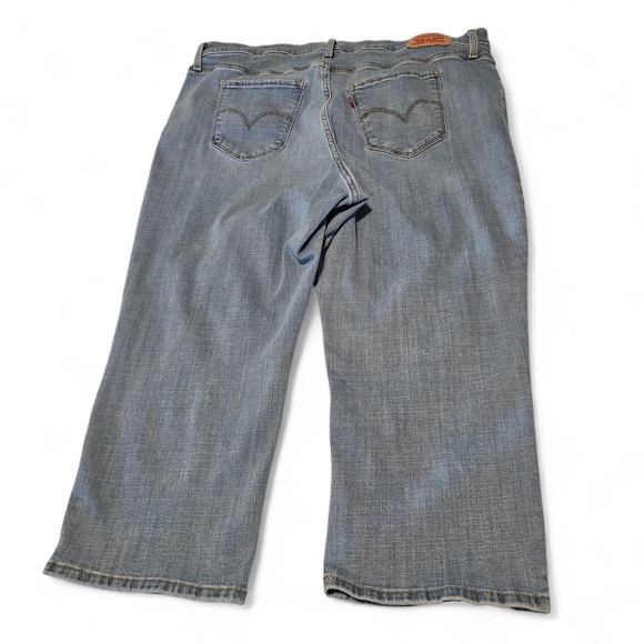 Levi's 311 Shaping Skinny Capri Jeans Plus Size 18W Light Wash Denim Zip 5Pocket - Picture 2 of 15